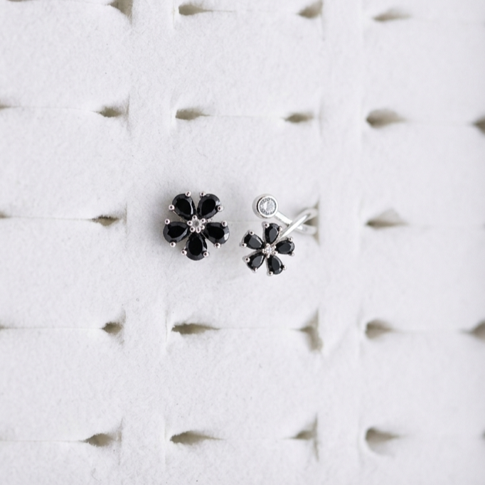Sylvan-FLOWER - Black