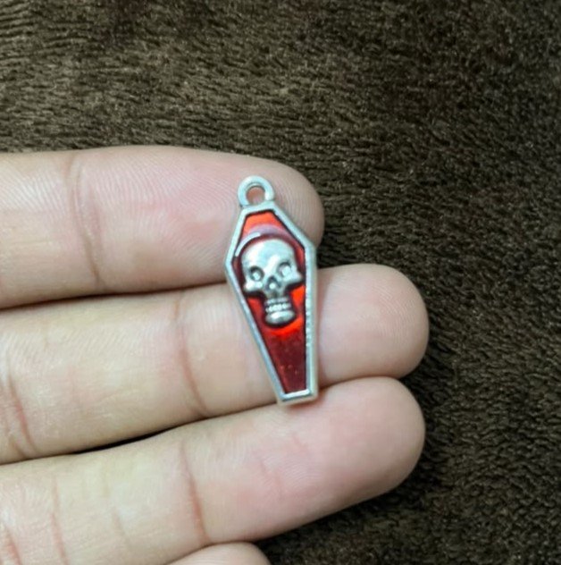 Red Coffin - Image 2