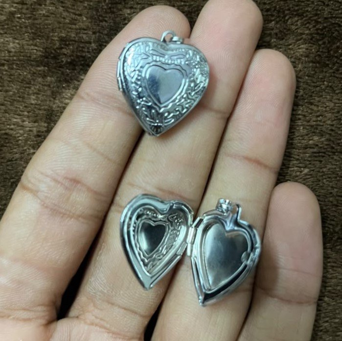 Vintage Opening Heart - Image 2