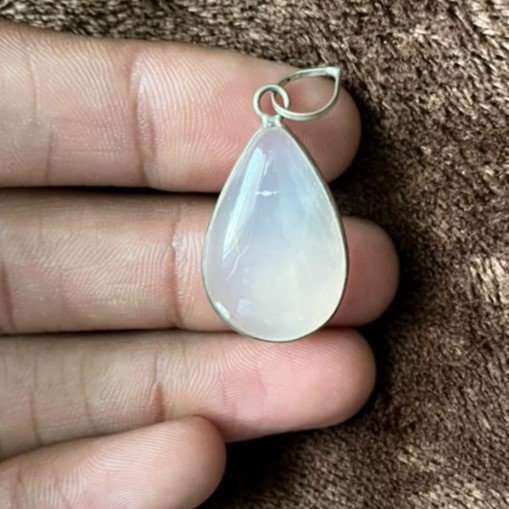 White Raindrop stone - Image 2