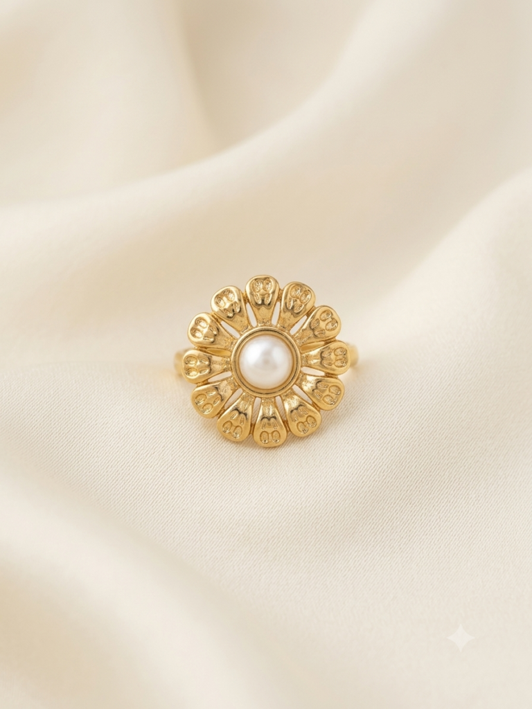 circle Pearl Ring