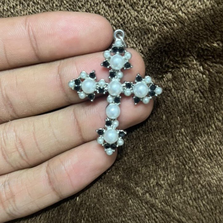 Pearly white Cross - Image 2
