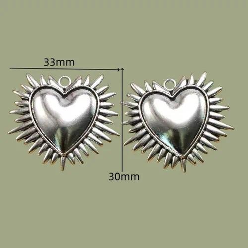 Retro 10 Styles Silver Plated Alloy Heart Pendant DIY Attracting Jewelry Craft Metal Accessories British Vintage Style Zinc Alloy