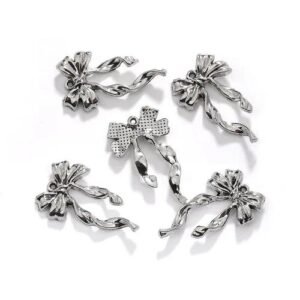 Retro DIY Zinc Alloy Jewelry Accessories Various Butterfly Knot Pendants A800850 Alloy Material Plated Craft