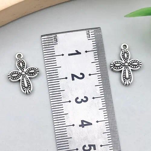 Cross Pendant 1 PCS Package Made of Alloy Featuring Electroplated Silver Finish Jewelry Accessories