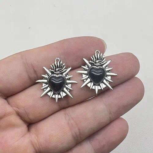 1 Piece 23 * 25mm Zinc alloy Flame Heart Shape Pendant DIY Jewelry Accessories