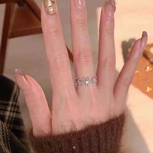 Sweet Lace Ring for Women in Alloy Featuring Electroplated Finish