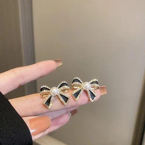 Butterfly Copper Earrings with Artificial Pearl Inlay, Elegant Lady Stud Earrings for Women