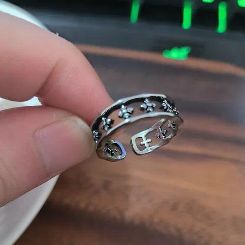 Retro Flowers Ring For Unisex Featuring Electroplated Zinc Alloy Material