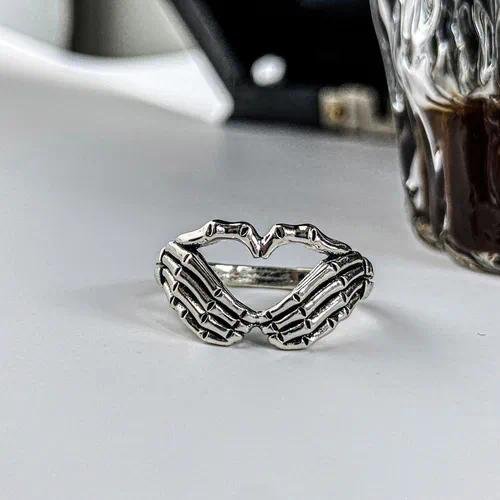 Retro Geometric Halloween Ring for Unisex, Electroplated Alloy Design, Perfect Festival Accessory