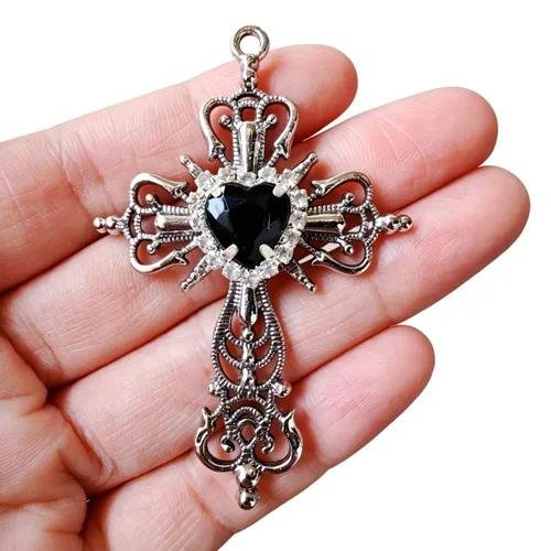 Simple Style Red Alloy Cross Pendant Featuring Electroplated Finish, Jewelry Accessories
