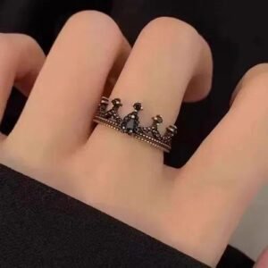 Vintage Style Unisex Insect Ring For Everyday Wear Featuring Electroplated Gold Alloy Design