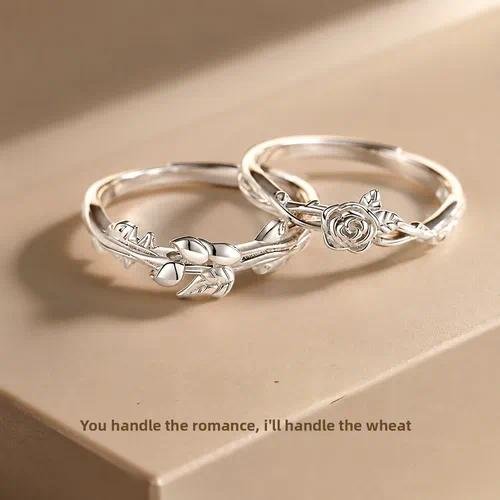 Simple Style Gold Bow Tie Band Ring for Women in Electroplated Alloy