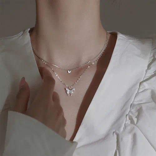 Heart Shape Necklace for Women in Light Luxury Style with Alloy Chain and Pendant Featuring Pearl Design