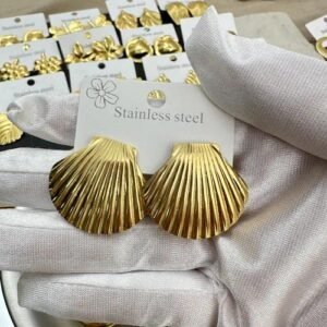 Faceted Moon Stud Earrings for Women in 304 Stainless Steel with Golden Water Plating and 0.03?m Thickness