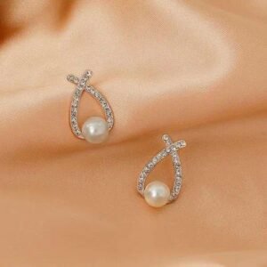 Sweet Geometric Drop Earrings for Women Featuring Enamel Design and Alloy Studs with Artificial Pearl Inlay