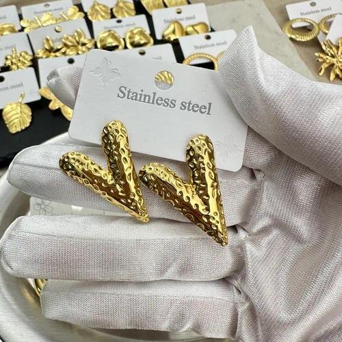 Faceted Moon Stud Earrings for Women in 304 Stainless Steel with Golden Water Plating and 0.03?m Thickness