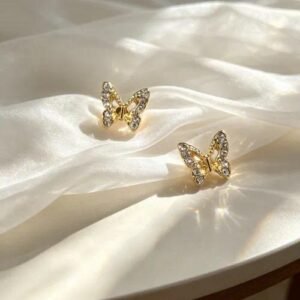Retro Bow Tie Stud Earrings for Women with Enamel Craft, Alloy Material, Copper Posts, and Zircon Inlay