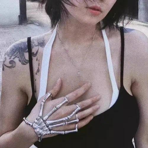 Cool Punk Style Long Jointed Pointed Top Quartet Ring Finger Ring Alloy Material Geometric Pattern Unisex Personalized Jewelry